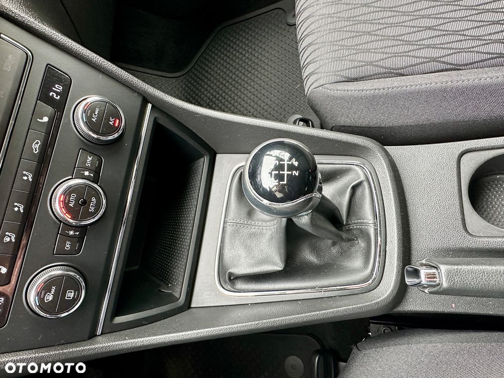Seat Leon 1.6 TDI DPF E-Ecomotive Style Copa - 32