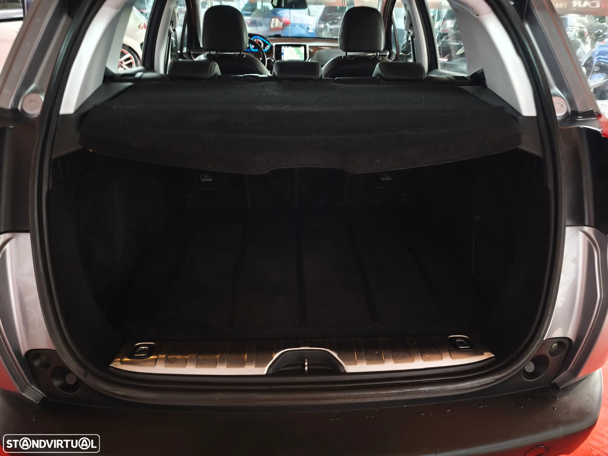 Peugeot 2008 1.6 e-HDi Active - 29