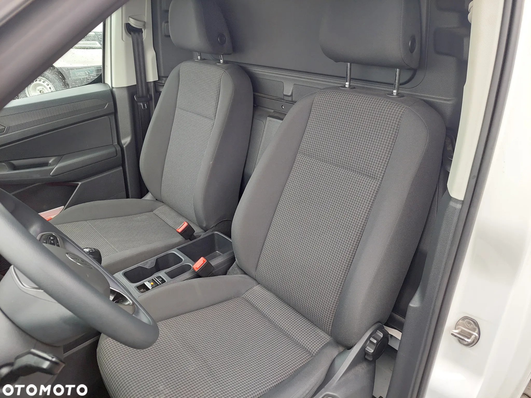 Volkswagen Caddy - 12