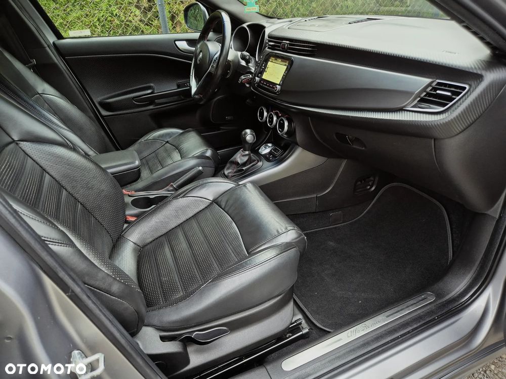 Alfa Romeo Giulietta 2.0 JTDM 16V TCT Super - 13