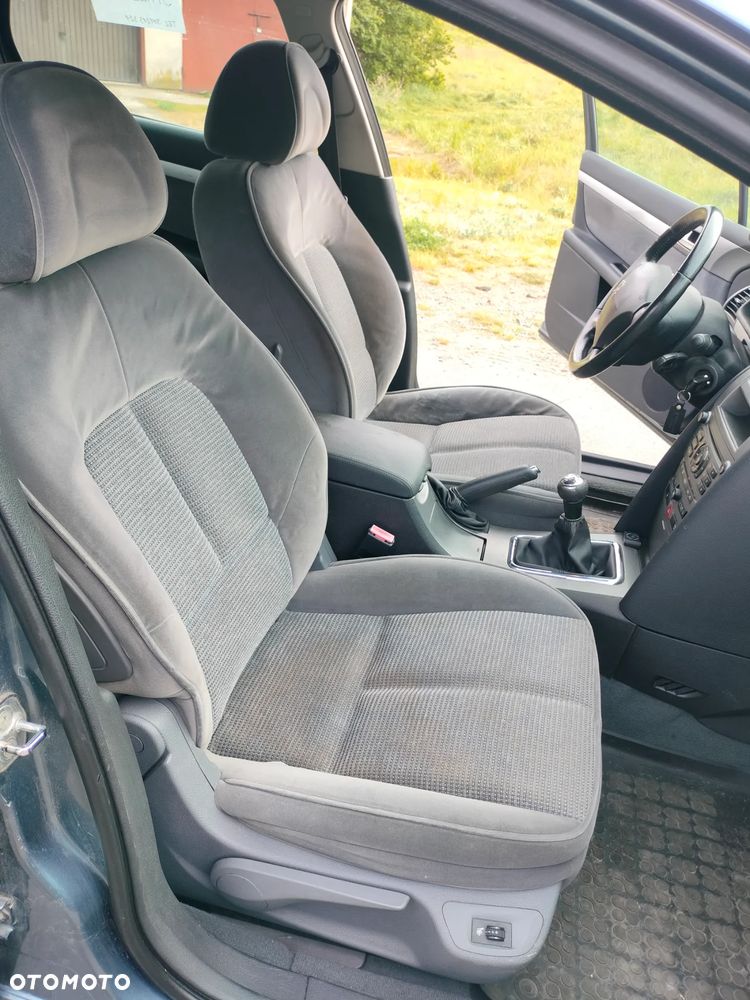 Peugeot 407 - 19