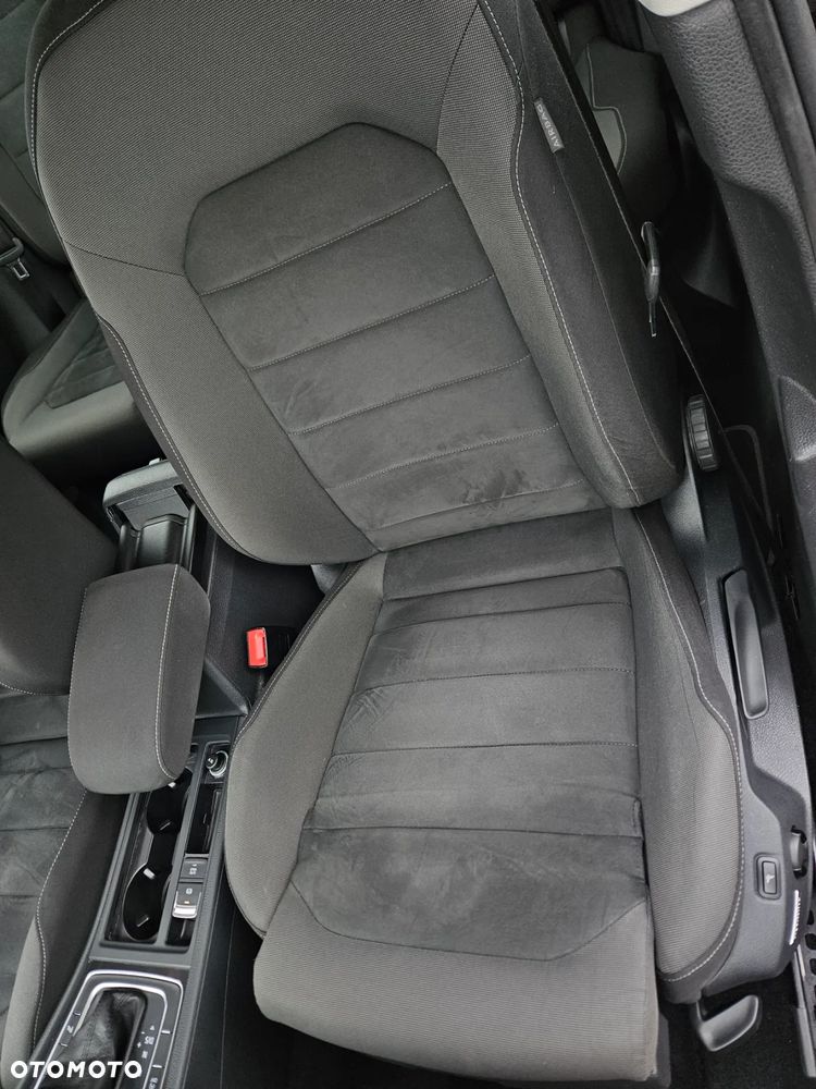 Volkswagen Golf Variant 2.0 TDI (BlueMotion Technology) DSG Highline - 27