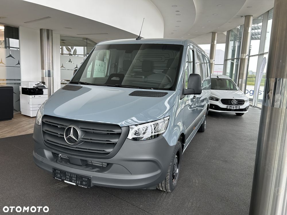 Mercedes-Benz Sprinter - 2