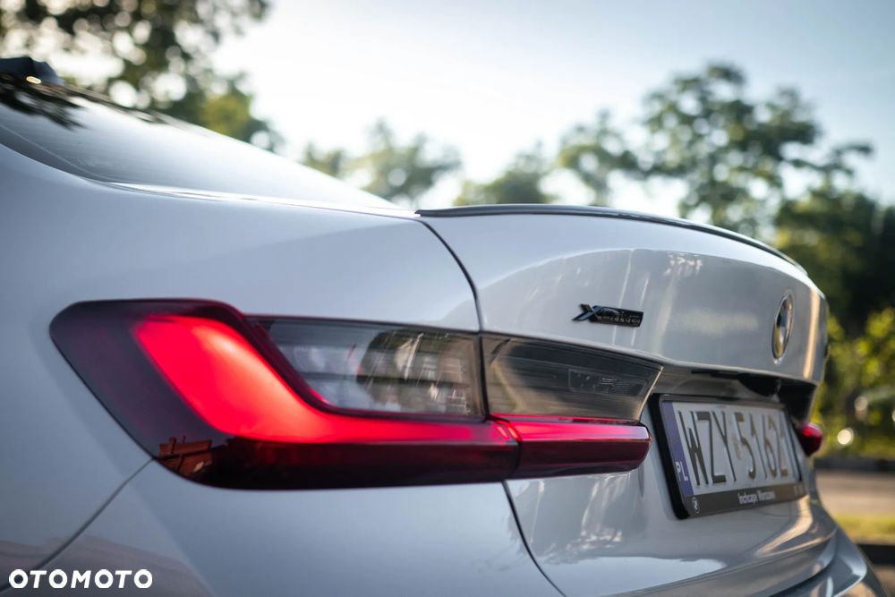 BMW Seria 3 330i xDrive M Sport - 16