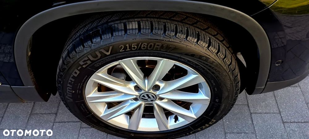 Volkswagen Tiguan 2.0 TDI DPF 4Motion BlueMotion Technology DSG Sport & Style - 24