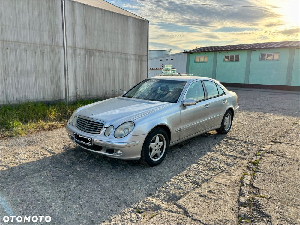 Mercedes-Benz Klasa E 200 Kompressor Elegance - 1