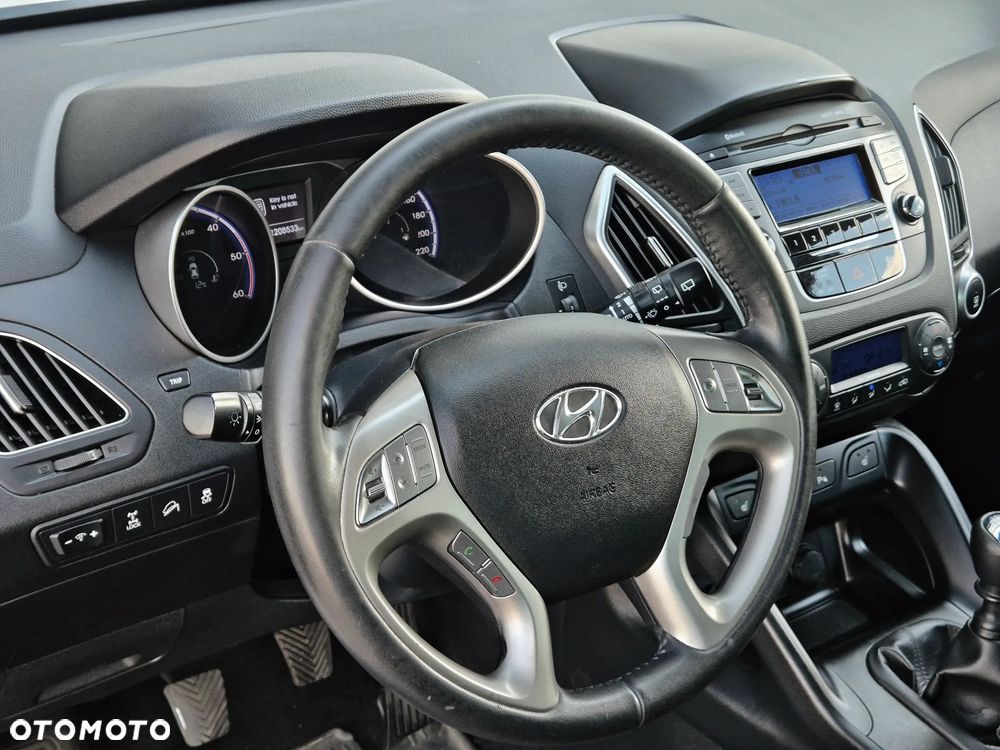 Hyundai ix35 2.0 CRDi 4WD Premium - 28
