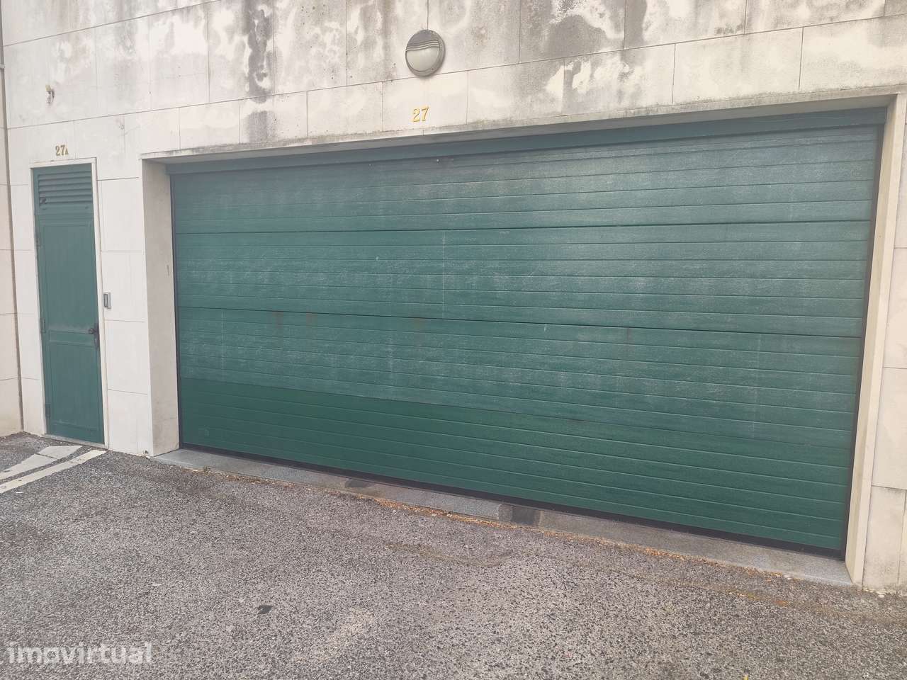 Garagem em Massamá com boa localização - Grande imagem: 2/7
