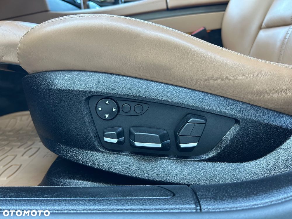 BMW Seria 7 730Ld - 26
