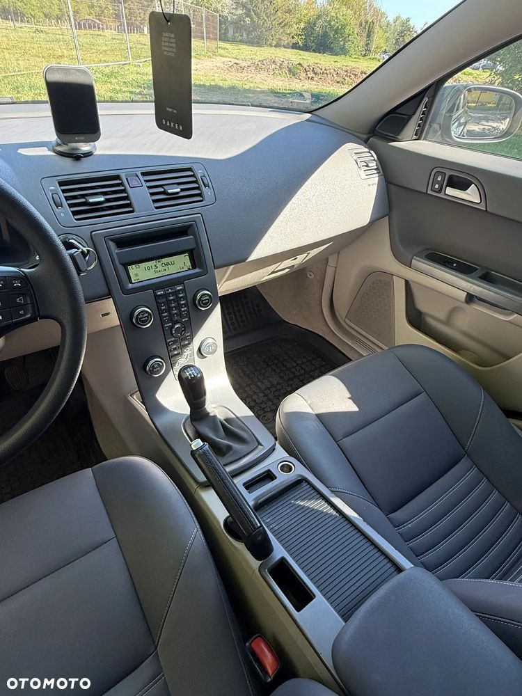 Volvo S40 - 10