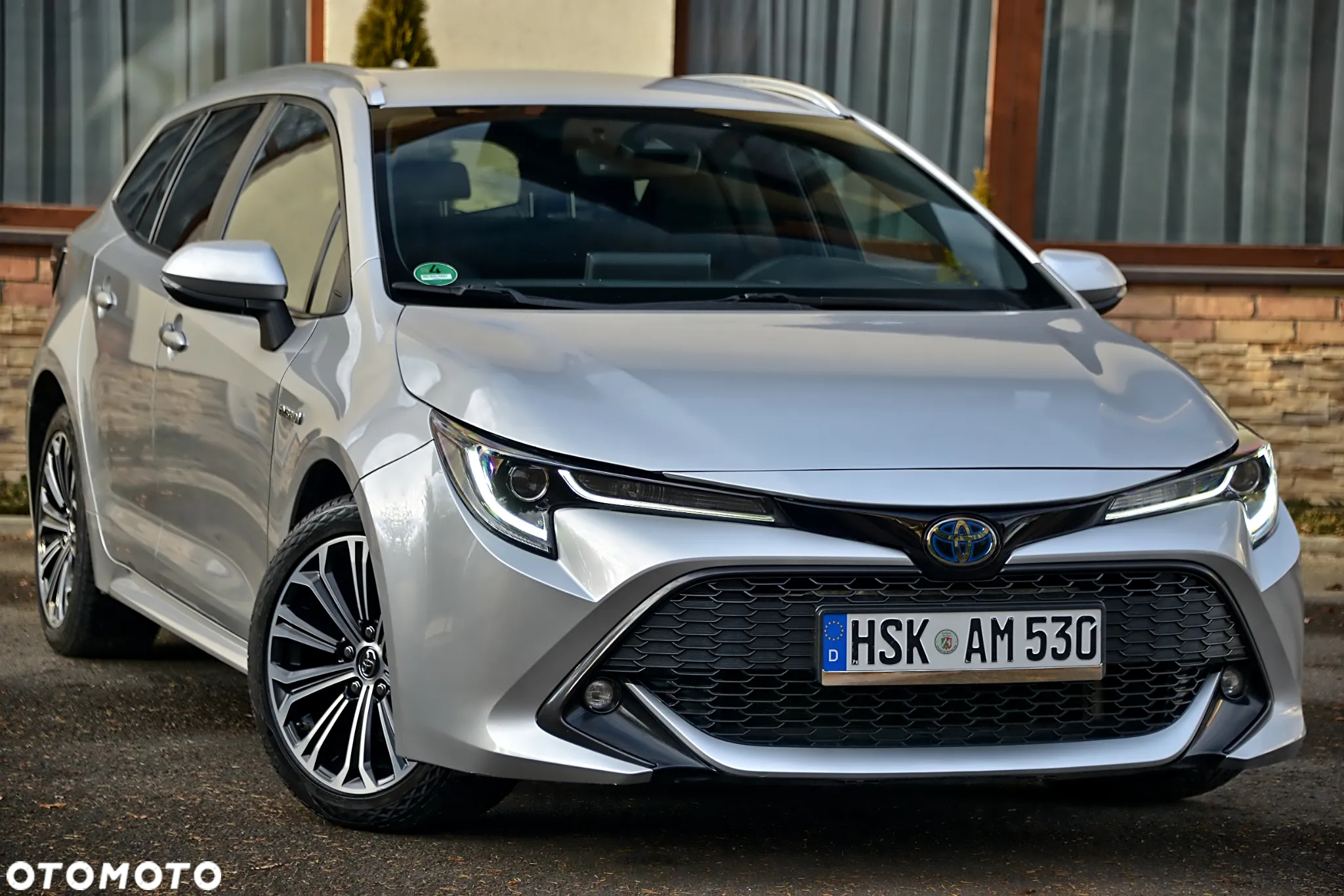 Toyota Corolla 1.8 Hybrid Touring Sports - 2