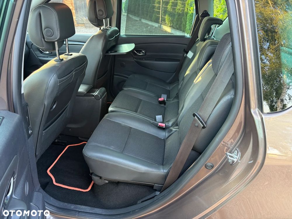 Renault Scenic - 11