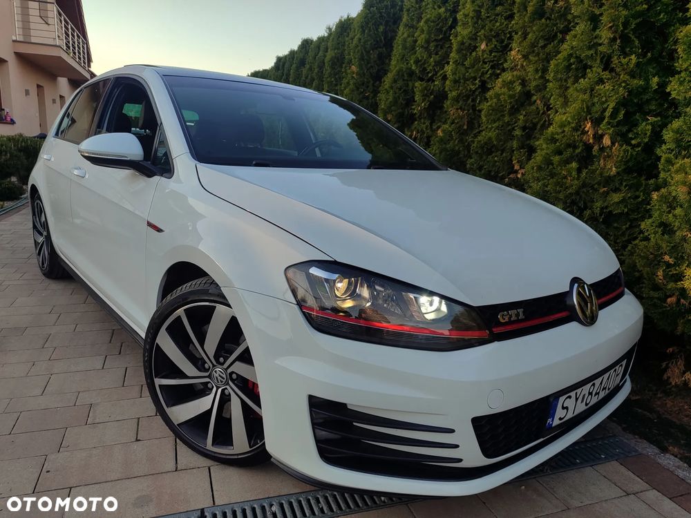 Volkswagen Golf GTI (BlueMotion Technology) DSG - 26