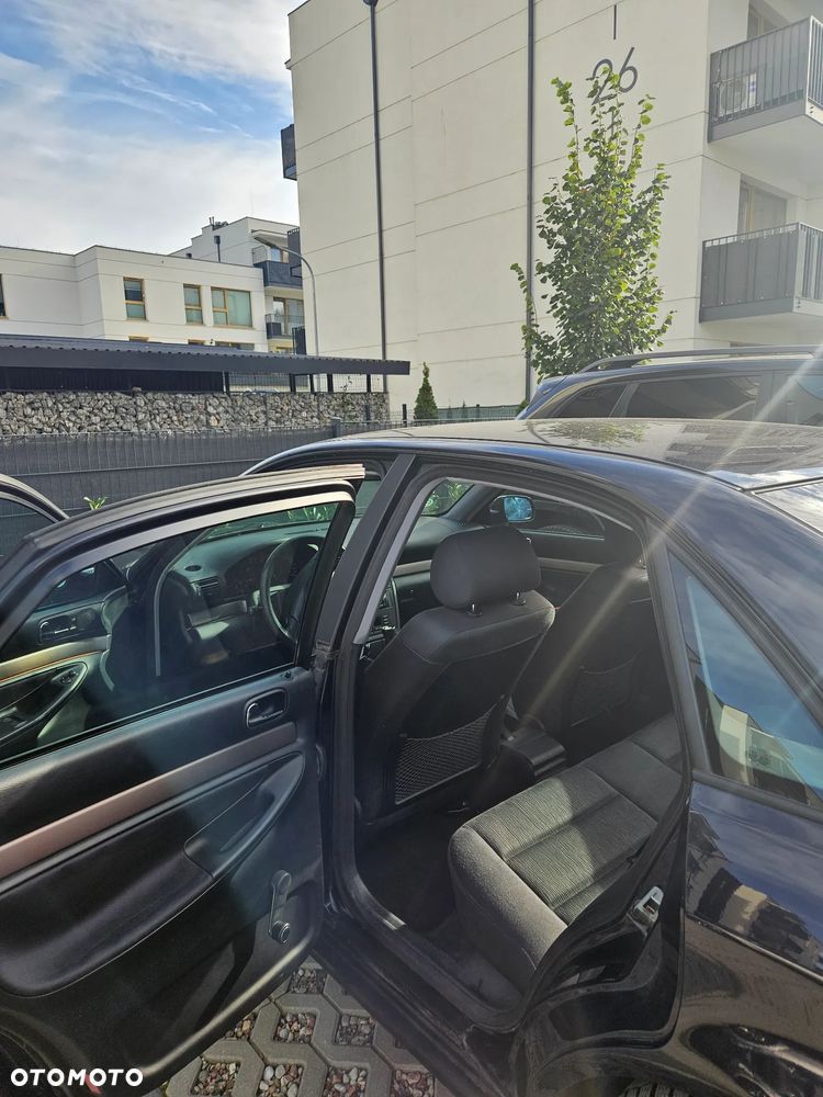 Audi A4 Limousine 1.6 - 11