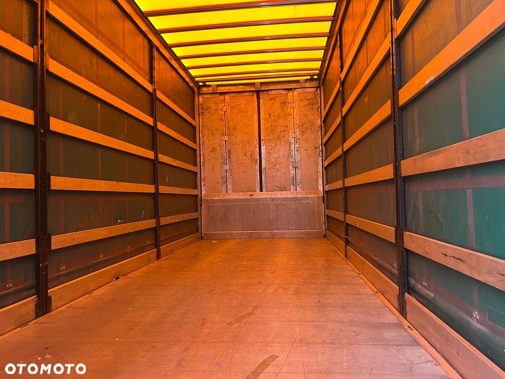Mercedes-Benz Actros - 10