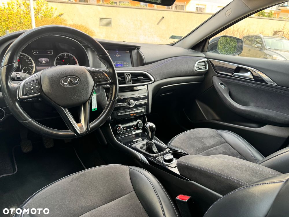 Infiniti Q30 1.5d Premium - 21