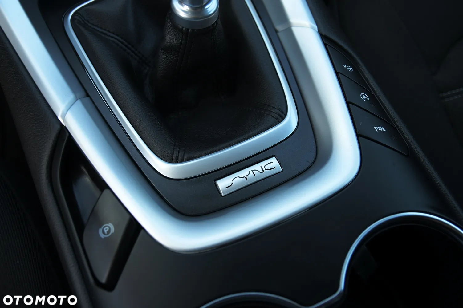 Ford Mondeo - 28