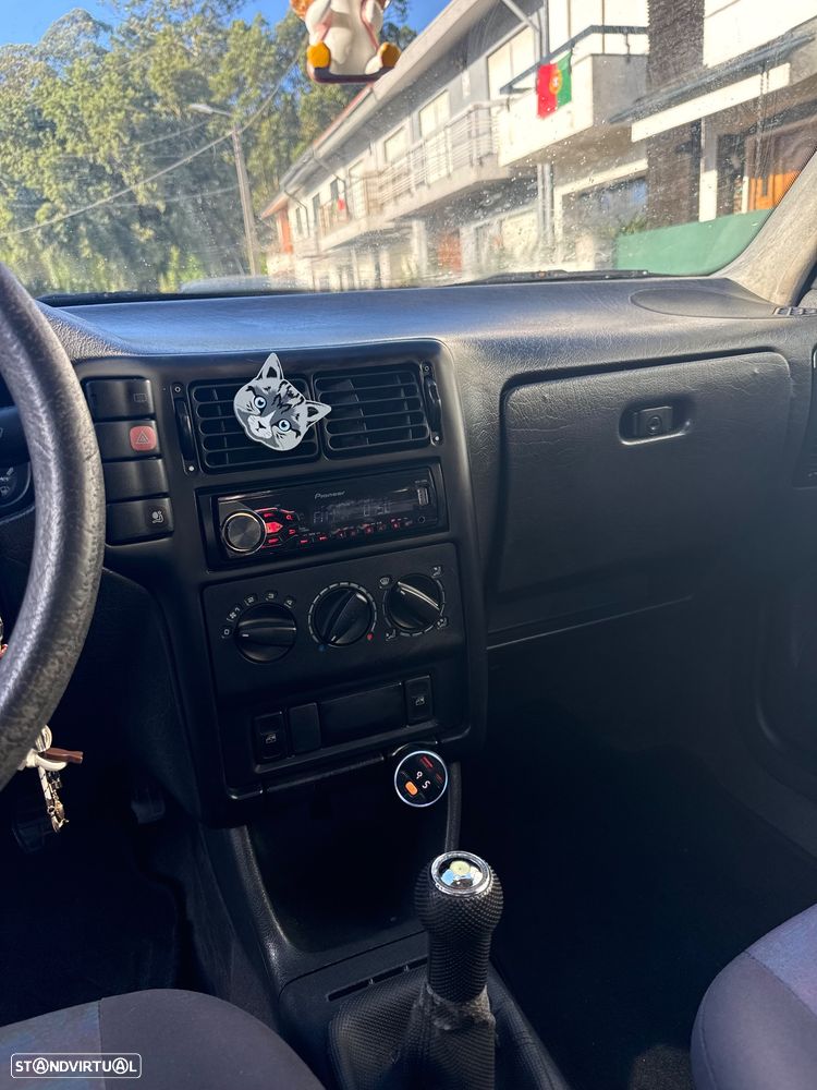 VW Polo 1.0 GL - 8