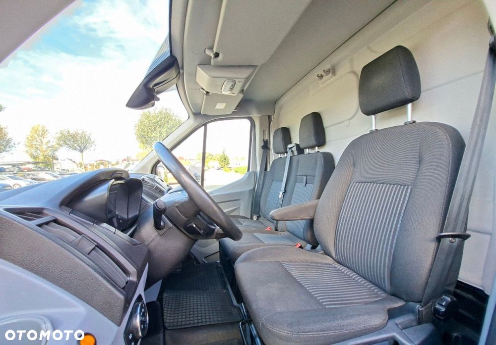 Ford Transit - 19