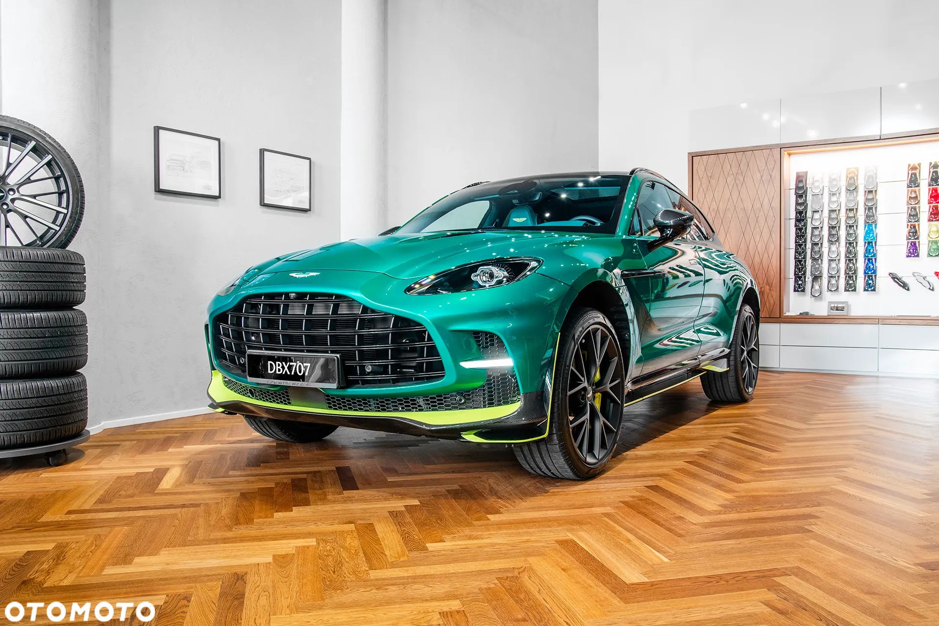 Aston Martin DBX707 - 1
