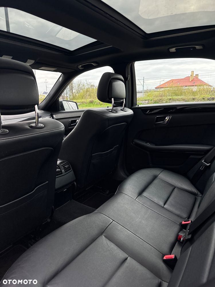 Mercedes-Benz Klasa E 350 CDI 4-Matic Avantgarde - 24