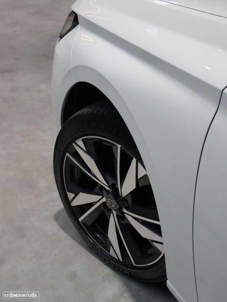 Peugeot 308 1.5 BlueHDi Allure EAT8 - 11