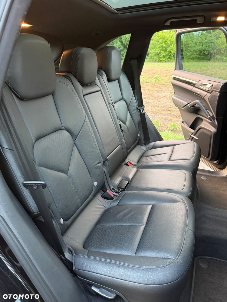 Porsche Cayenne Diesel Platinum Edition - 13