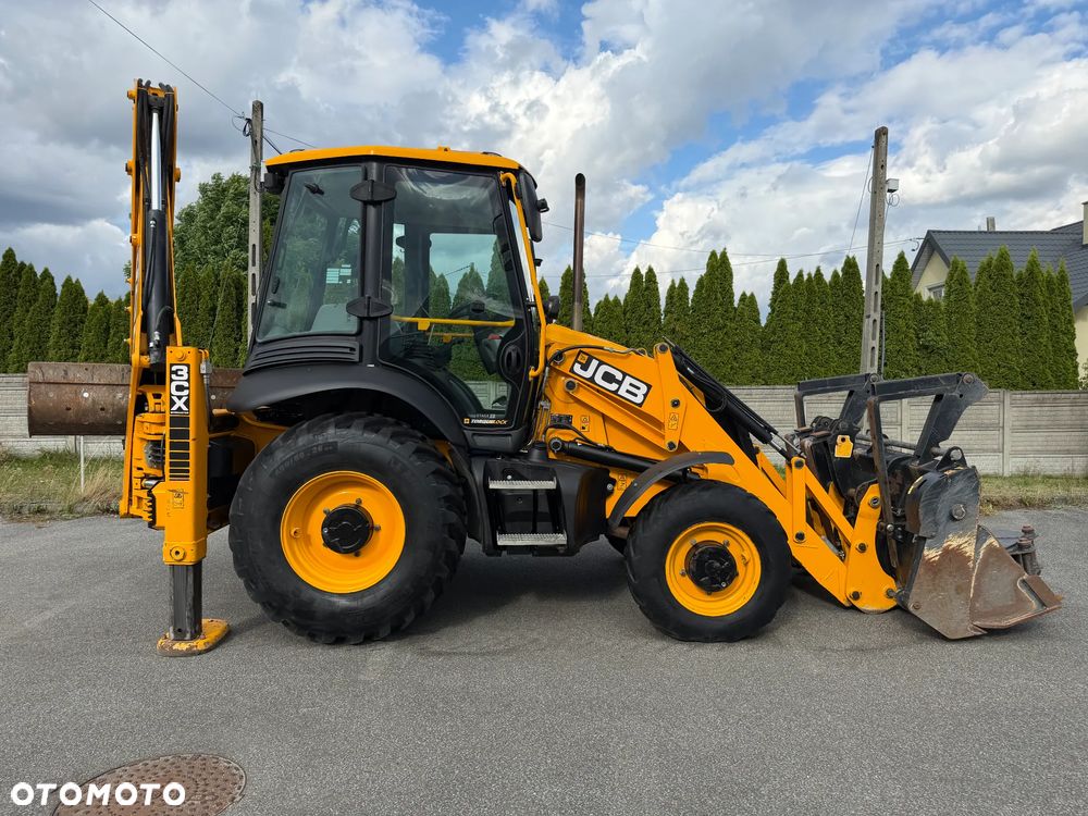 JCB 3CX PLUS AEC 1400Mth Salon PL - 5