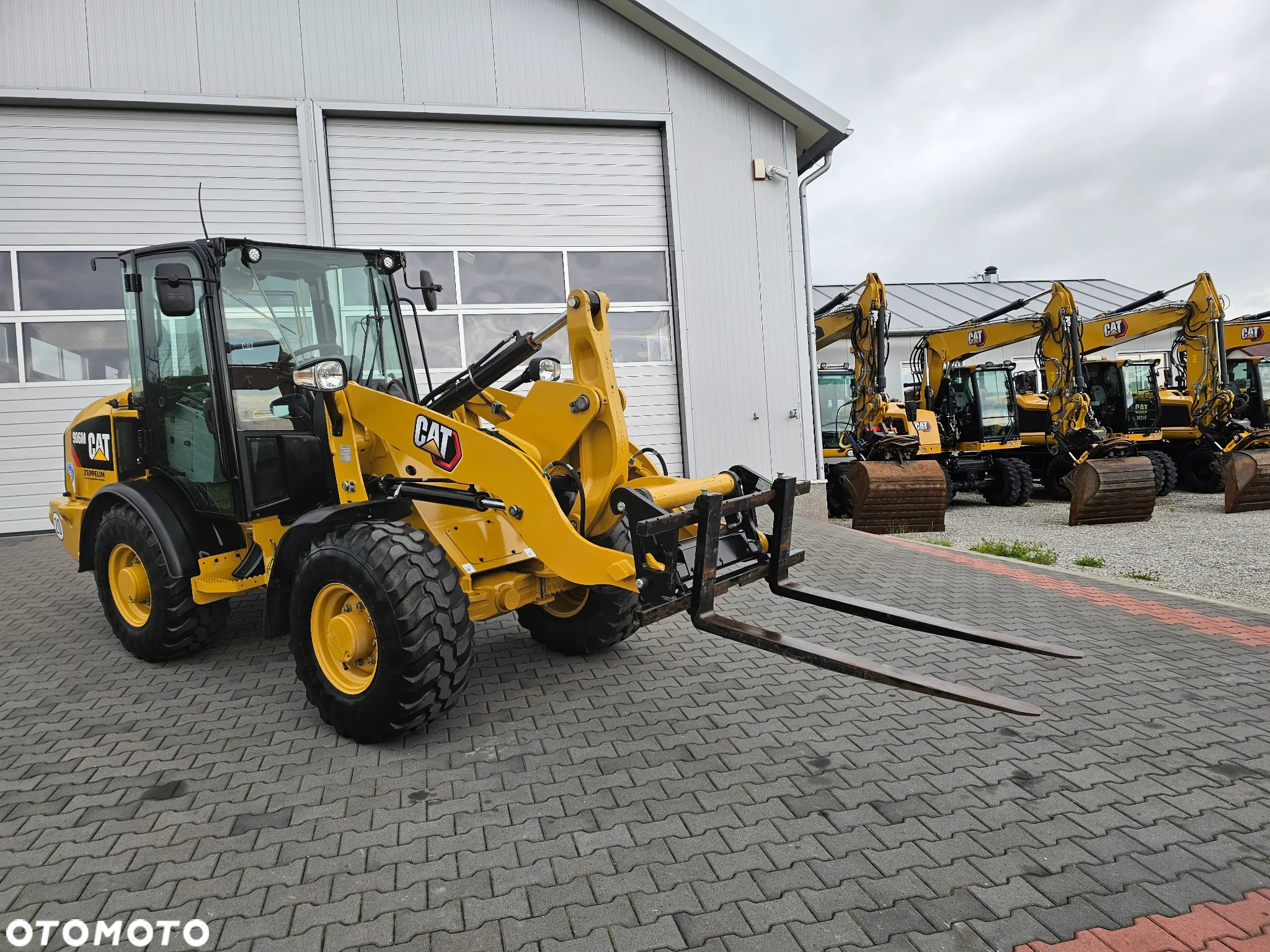 Caterpillar 906 M - 9