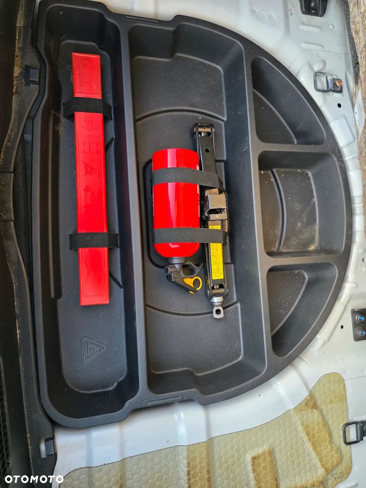 Hyundai i20 - 15