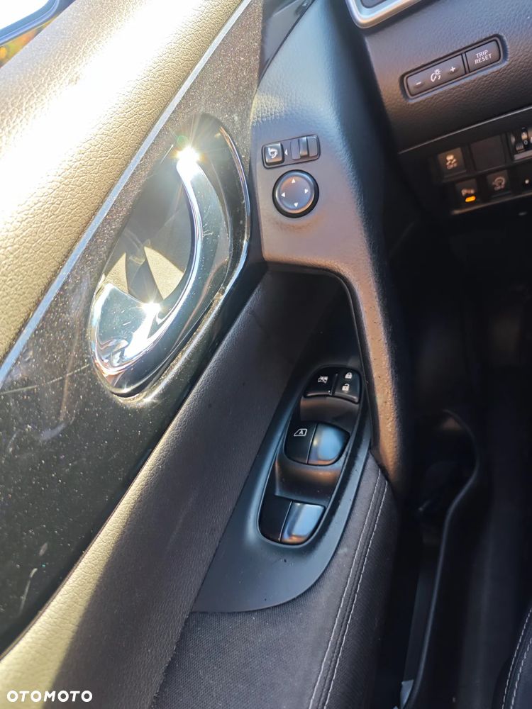 Nissan Qashqai 1.2 DIG-T Tekna - 26