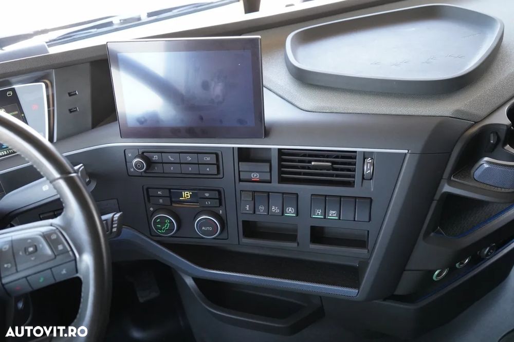 Volvo FH 460 / I-SHIFT / I SAVE / 2023 - 30