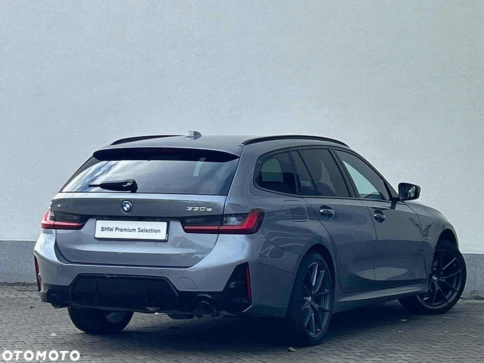 BMW Seria 3 330e xDrive M Sport sport - 3