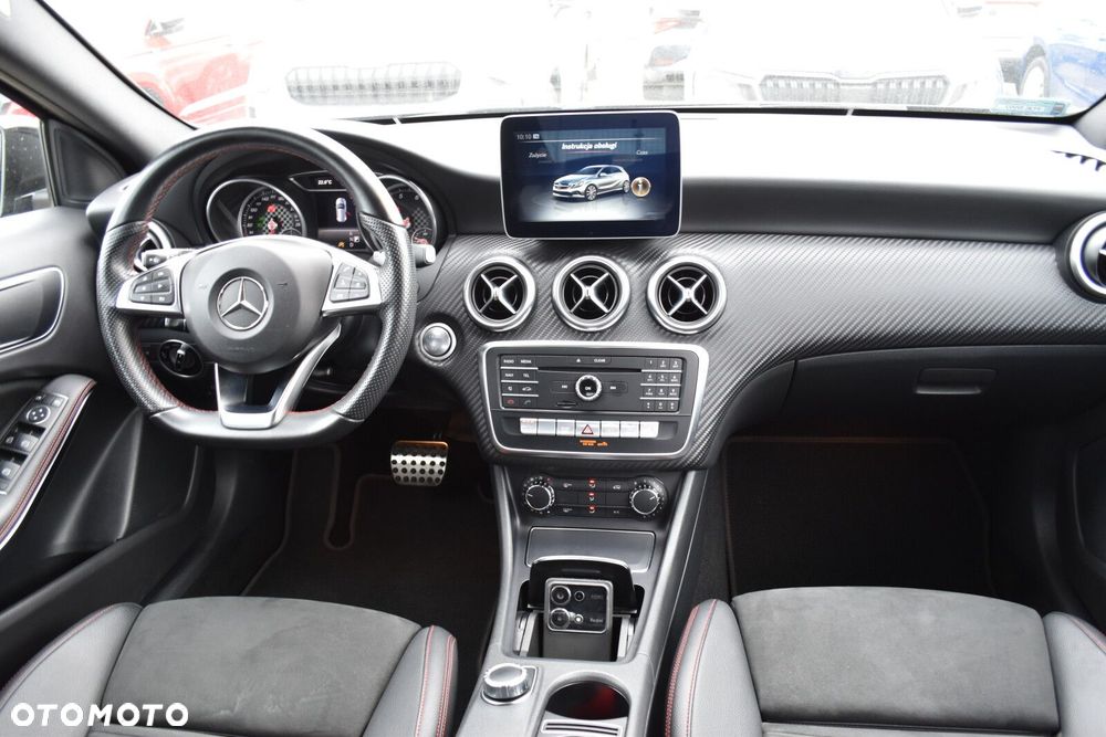 Mercedes-Benz Klasa A 180 7G-DCT AMG Line - 12