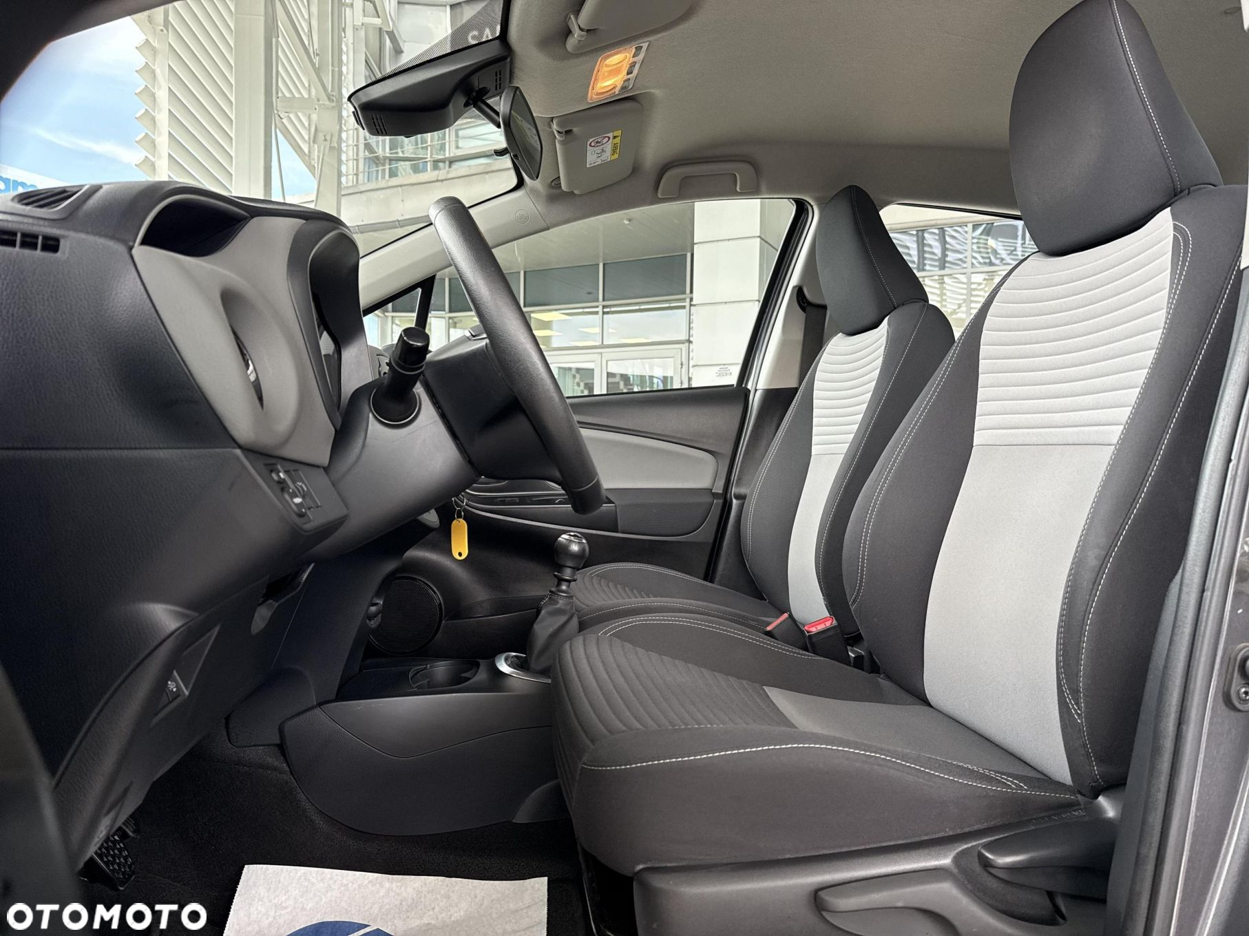 Toyota Yaris - 15
