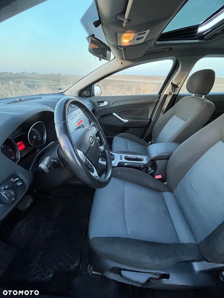 Ford Mondeo 2.0 TDCi Silver X - 28