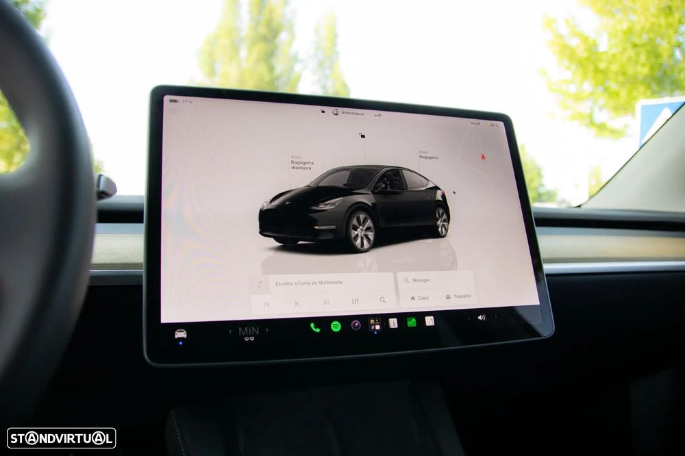 Tesla Model Y RWD - 14