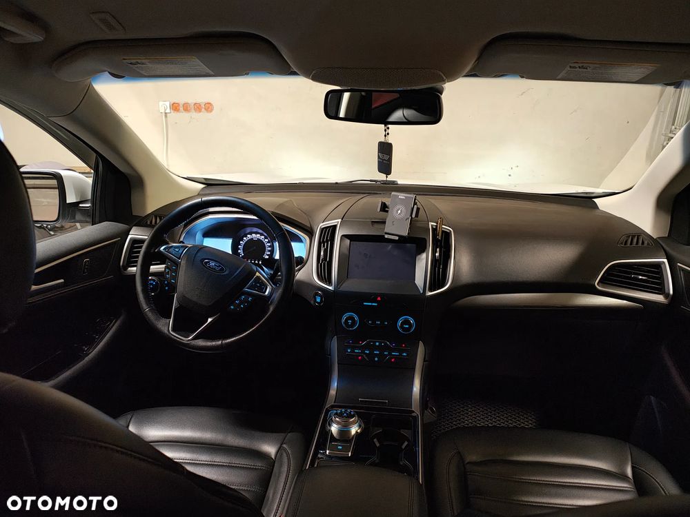 Ford Edge - 11