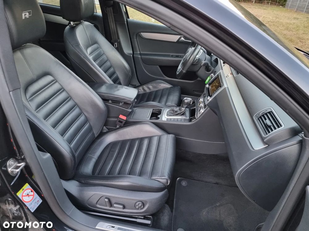 Volkswagen Passat 2.0 TDI 4Mot Highline DSG - 13