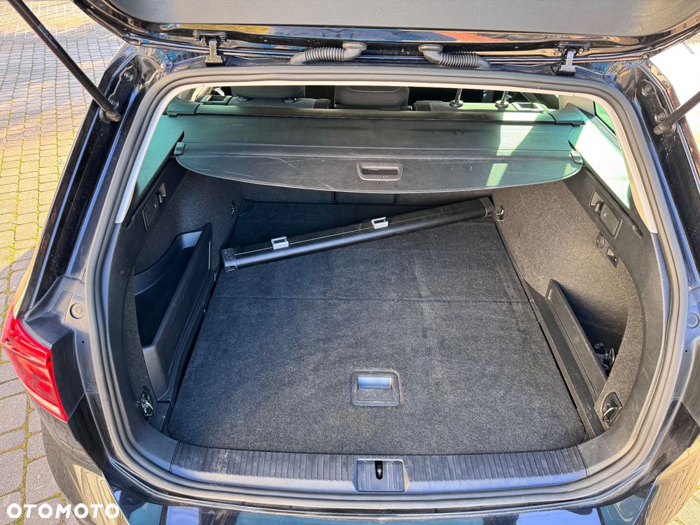 Volkswagen Passat 2.0 TDI EVO Elegance DSG - 16