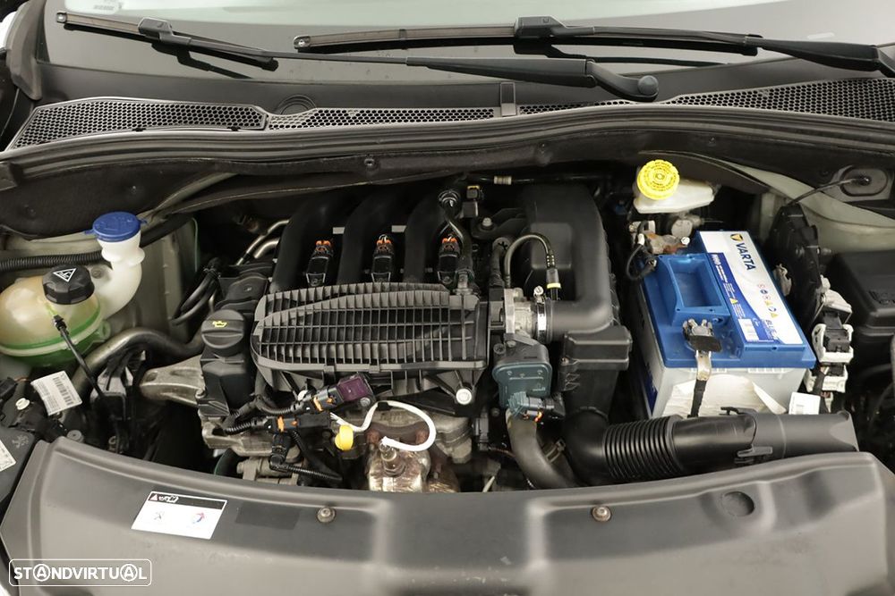 Peugeot 208 1.2 PureTech Style - 25