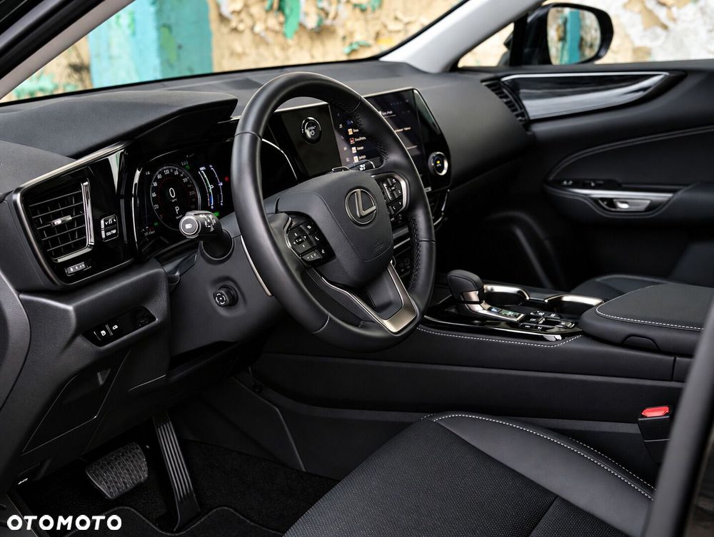 Lexus NX 450h+ Prestige AWD - 24
