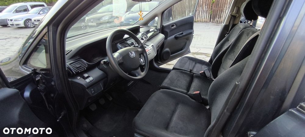 Honda FR-V - 8