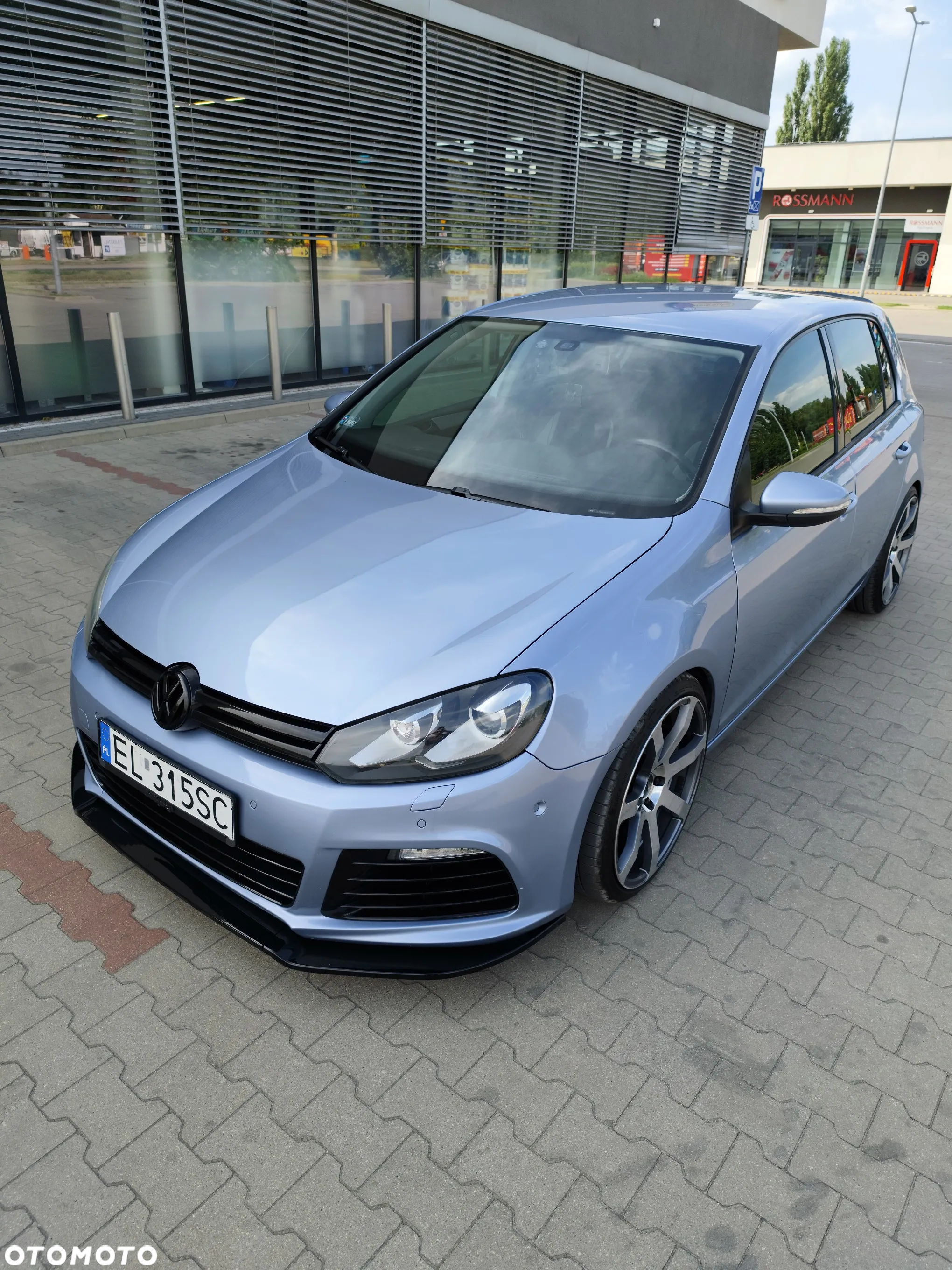 Volkswagen Golf - 6