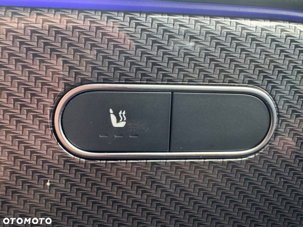 Mercedes-Benz GLB - 27