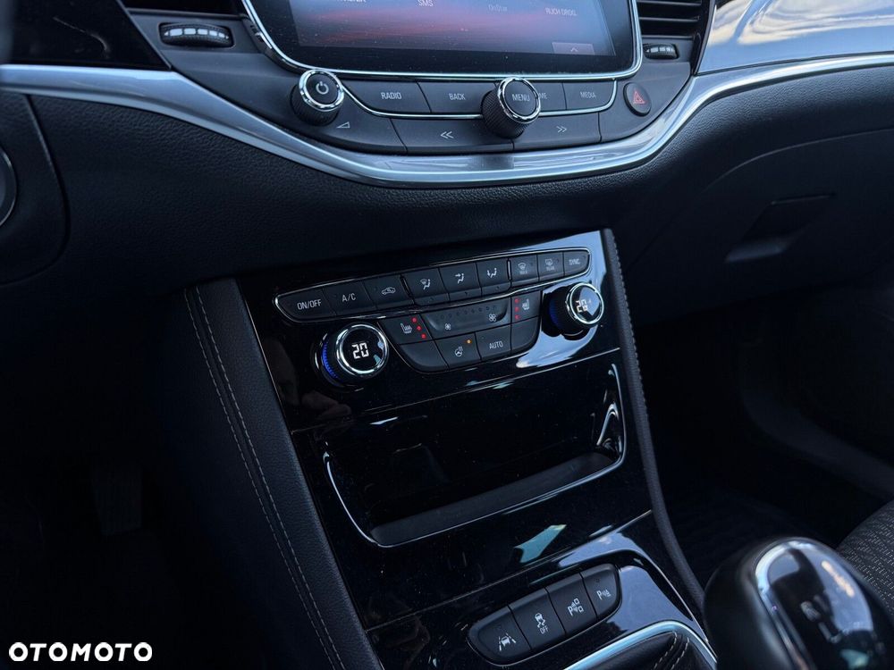 Opel Astra 1.4 T Elite S&S - 17