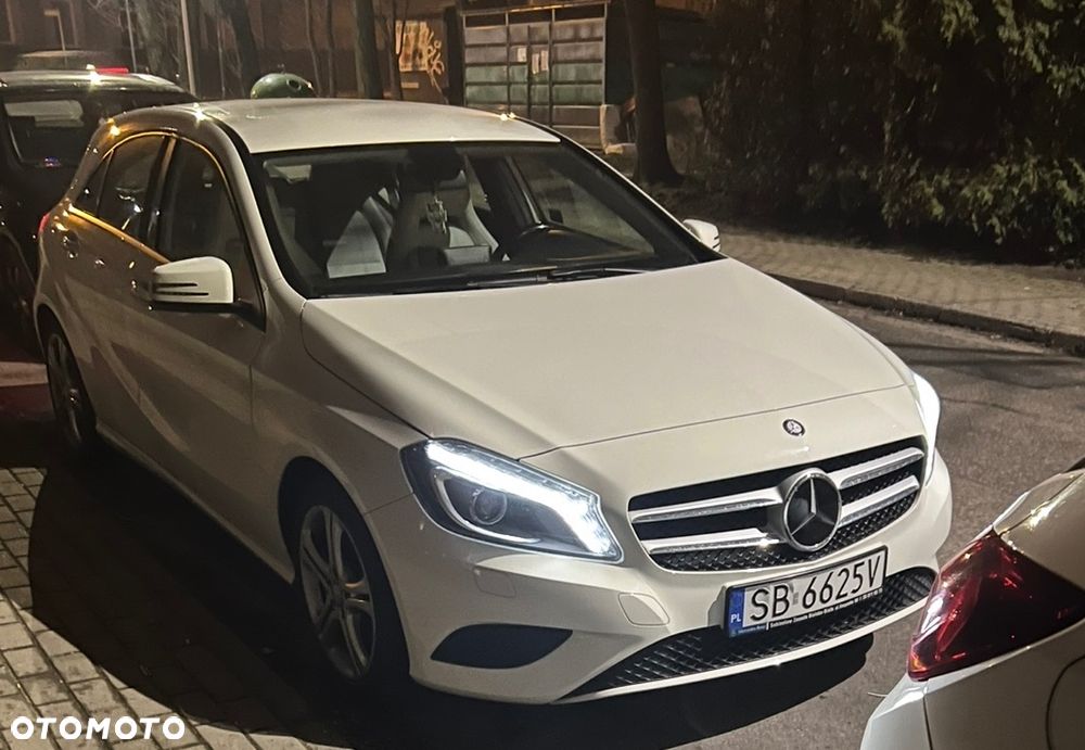 Mercedes-Benz Klasa A 180 BlueEfficiency Edition - 4