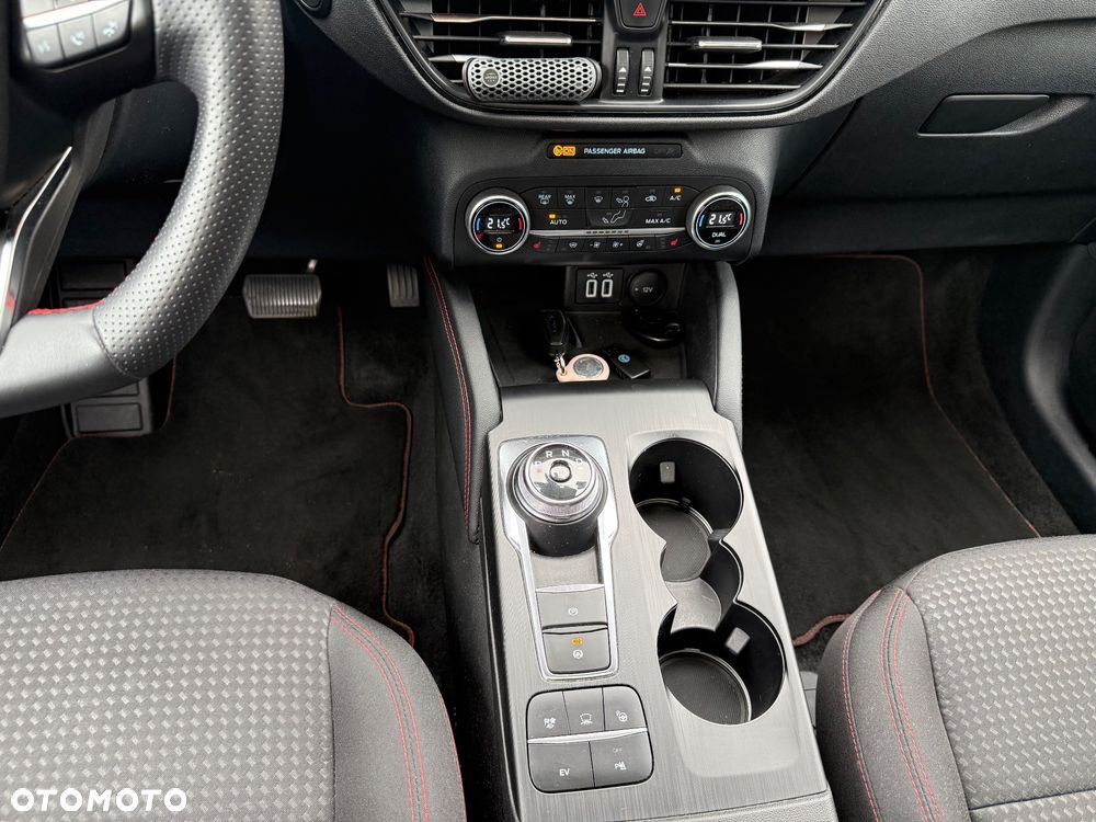 Ford Kuga - 18
