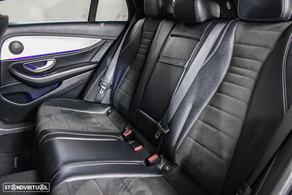 Mercedes-Benz E 220 d AMG — fotografia 11