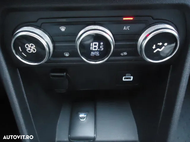 Dacia Sandero Stepway TCe 90 Expression + - 22
